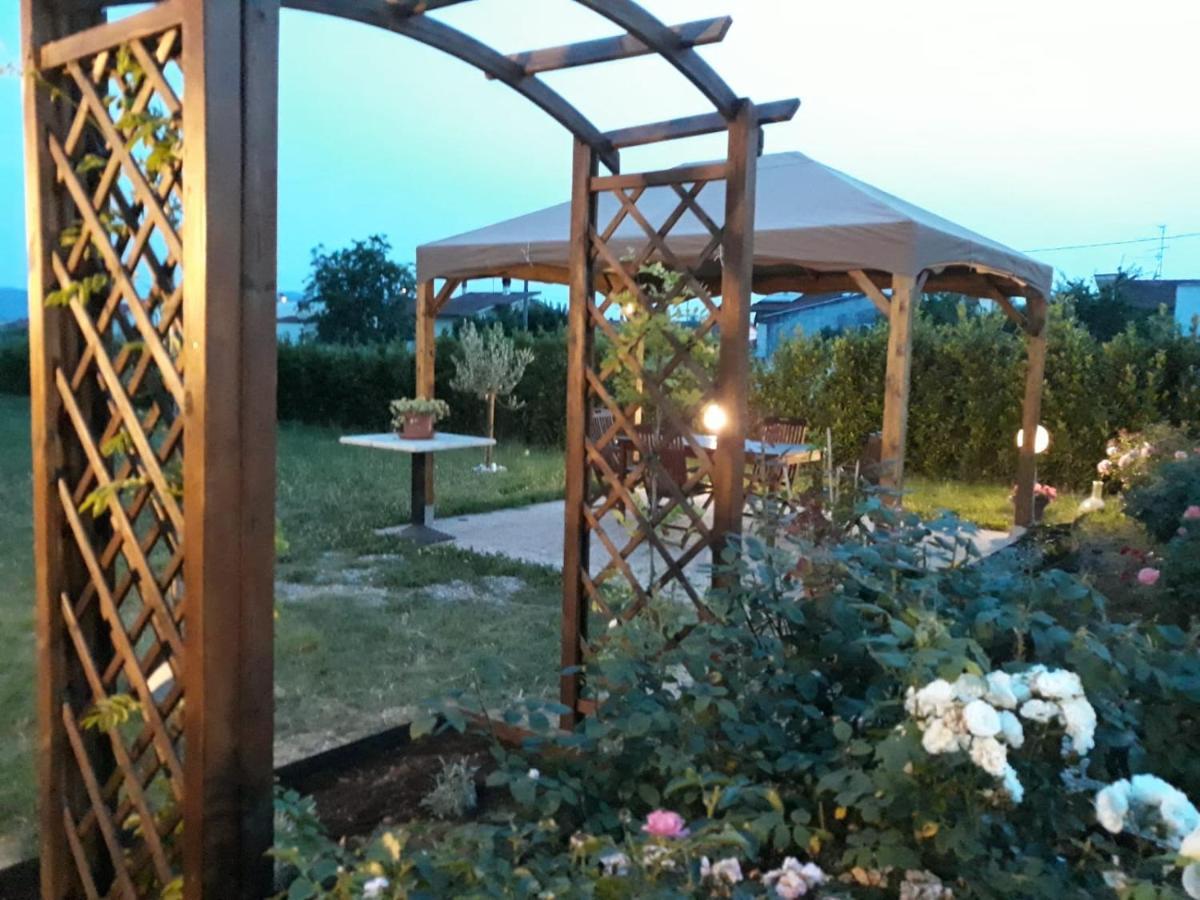 Villa Monica Pistoia Luaran gambar