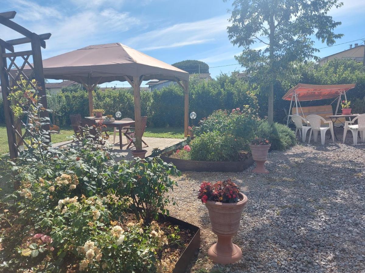 Villa Monica Pistoia Luaran gambar