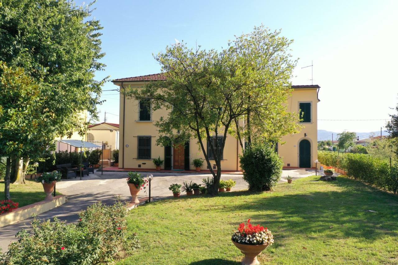 Villa Monica Pistoia Luaran gambar